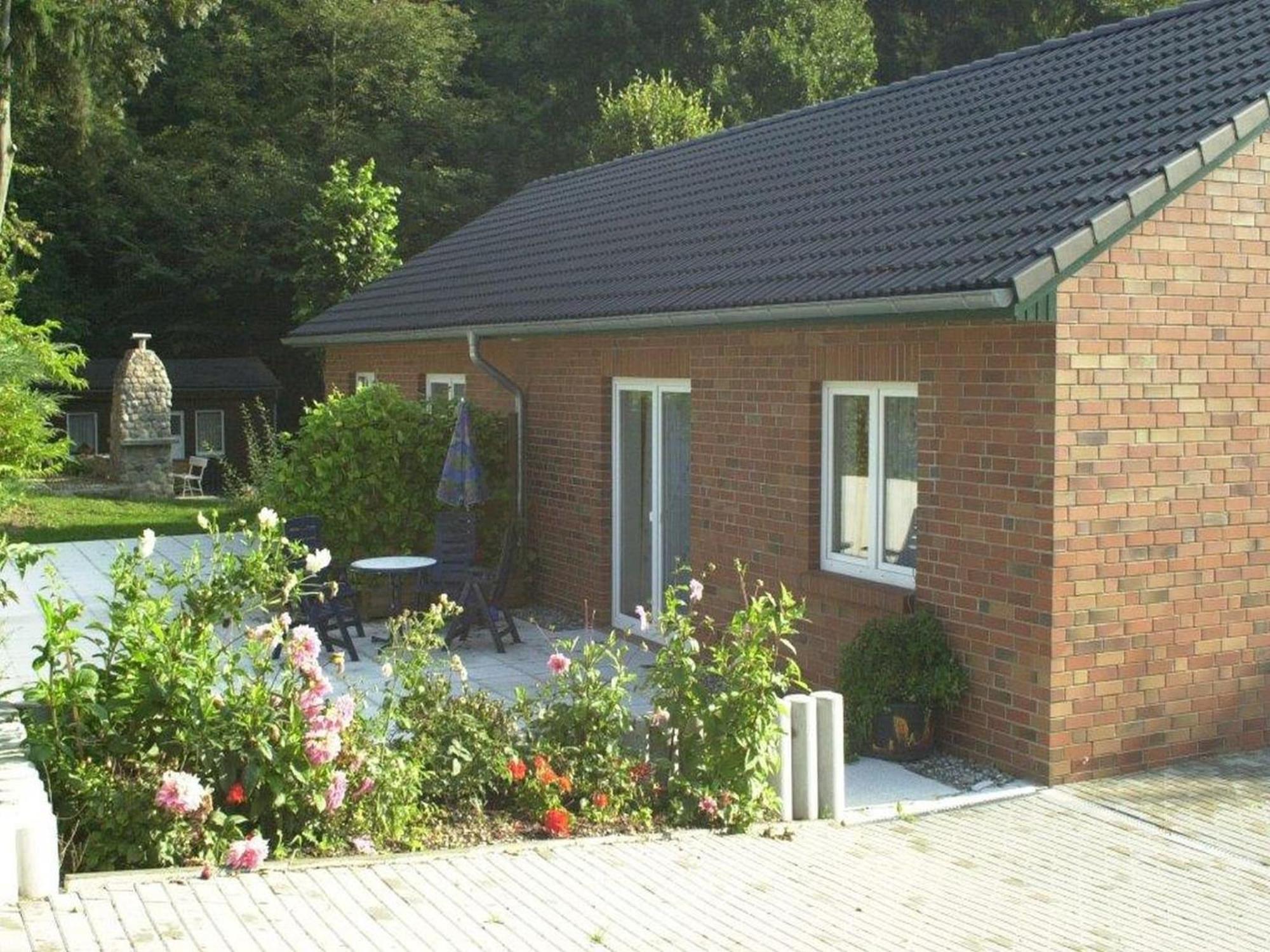 Farm Holiday Home In Damshagen With Garden Клюц Экстерьер фото